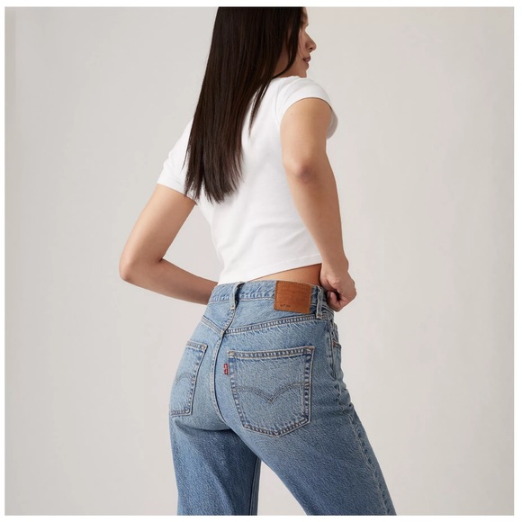 501 '90S LIGHTWEIGHT WOMEN'S JEANS - Picture 2 of 12